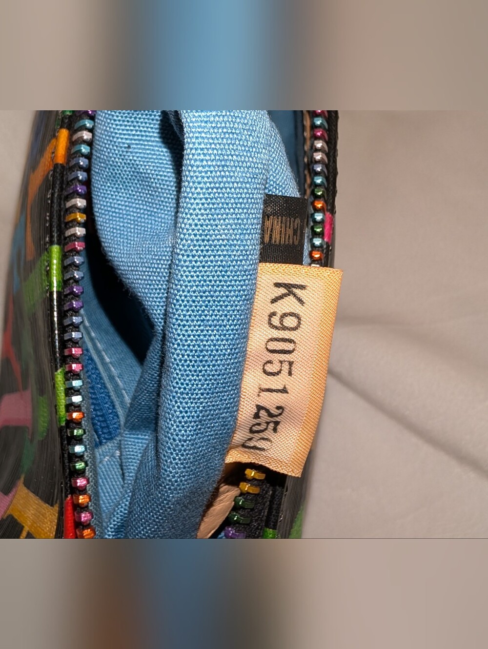 Dooney & Bourke Retro Grafica Mini Barrel Bag Rainbow Zipper Black Multi EUC - Picture 10 of 16
